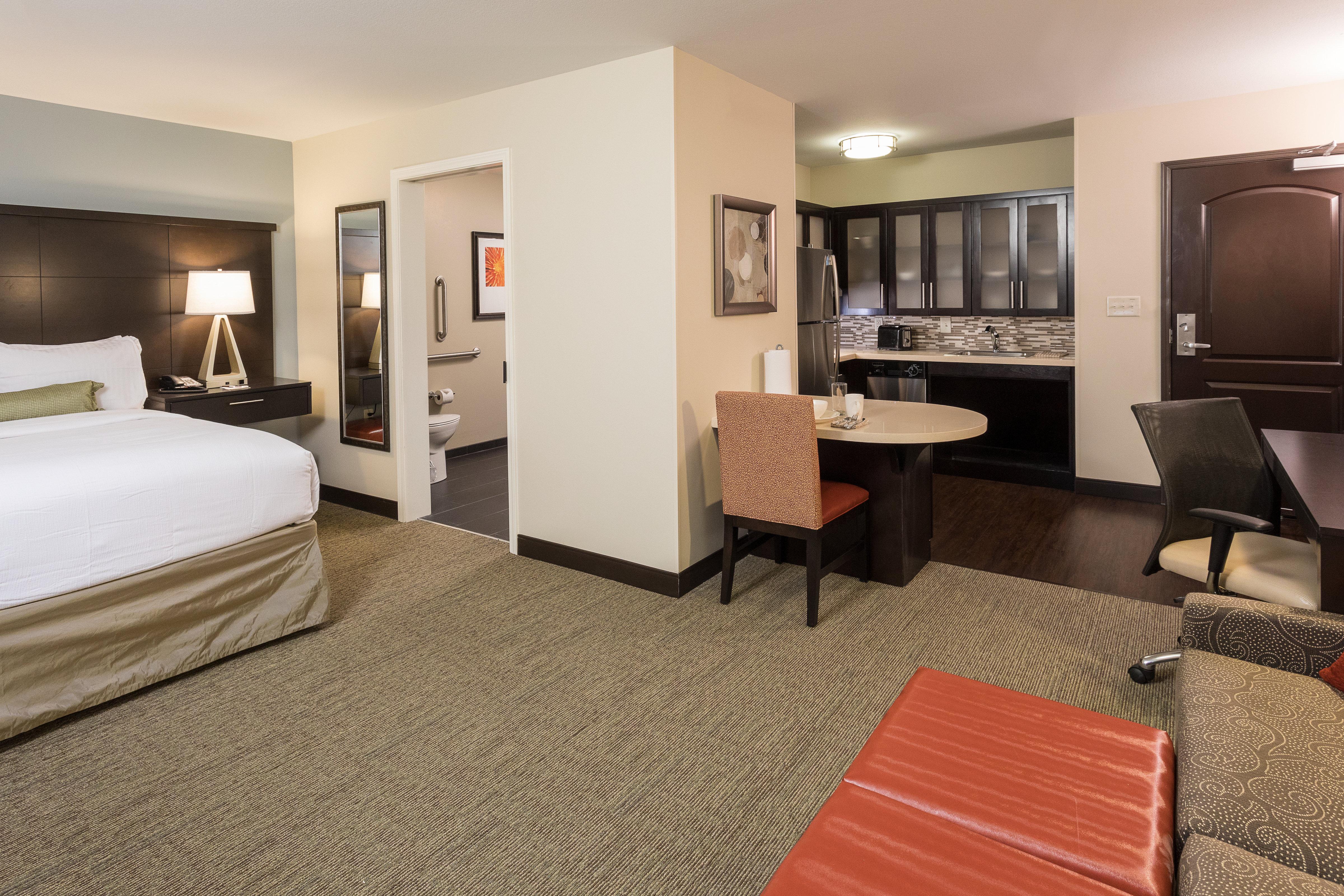 Staybridge Suites Omaha West By Ihg Extérieur photo
